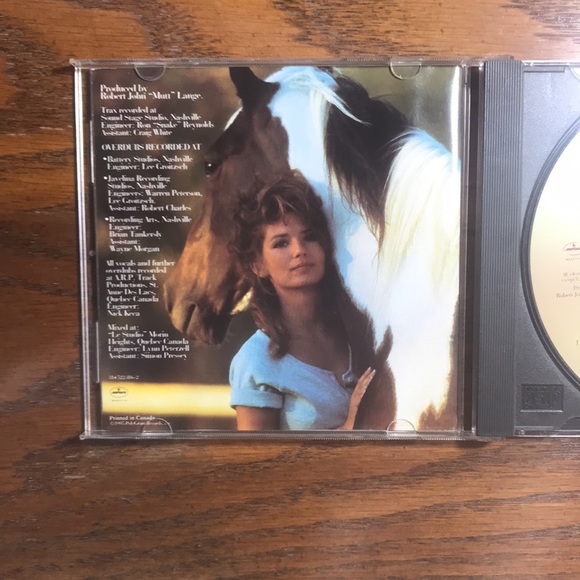 Shania Twain - The Women In Me - CD Album - Picture 3 of 4